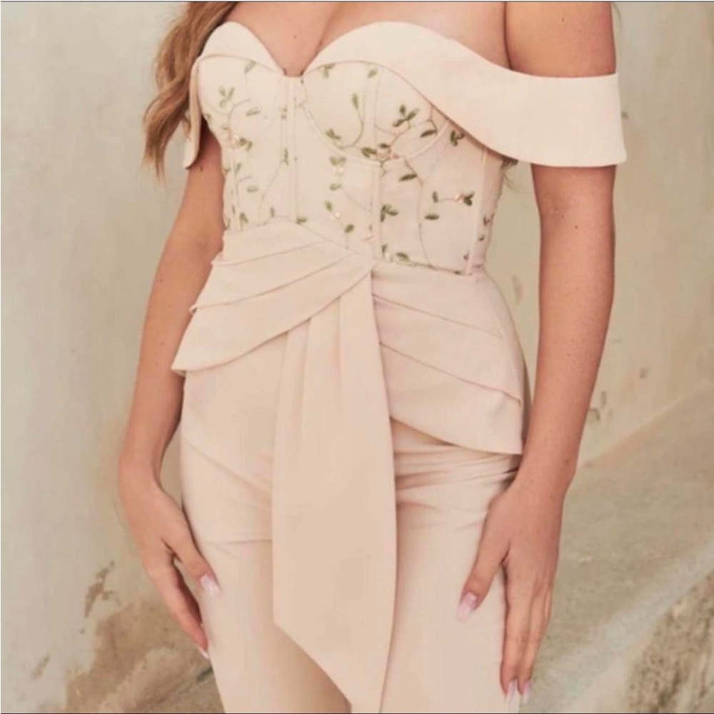 Lavish Alice Off-Shoulder Floral Embroidered dress